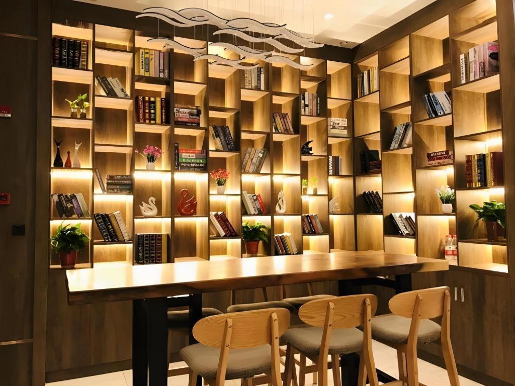 Gya Changzhou Wujin District Hutang New Era Furniture Plaza Hotel Extérieur photo